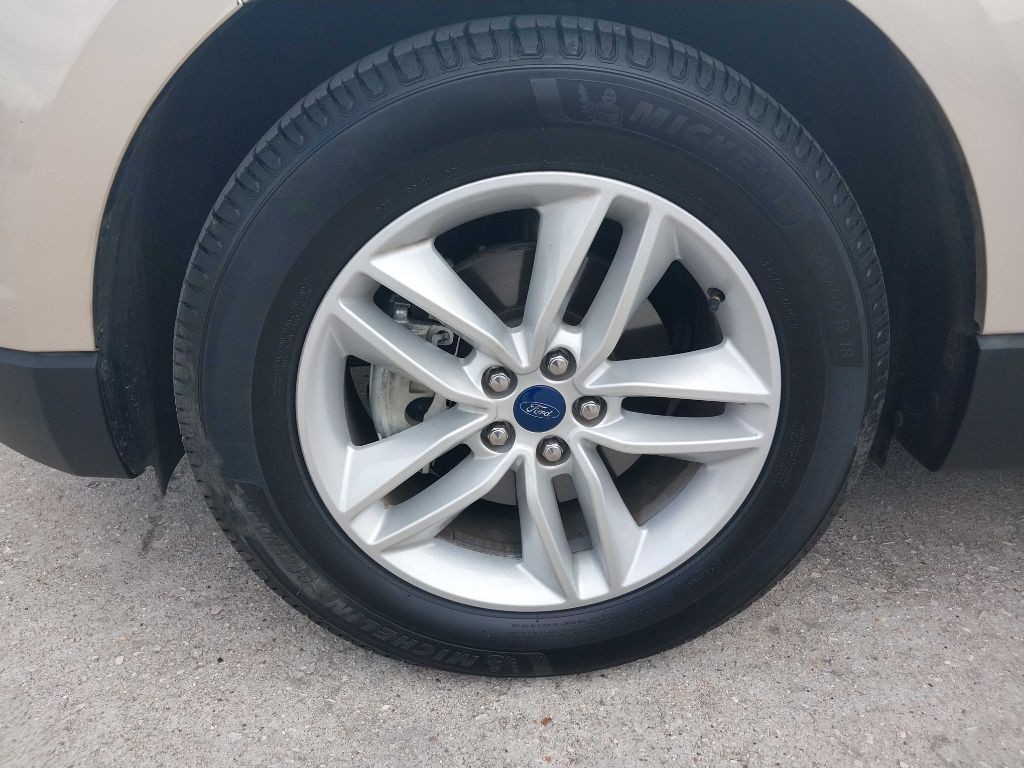 2018 Ford Edge Image 10