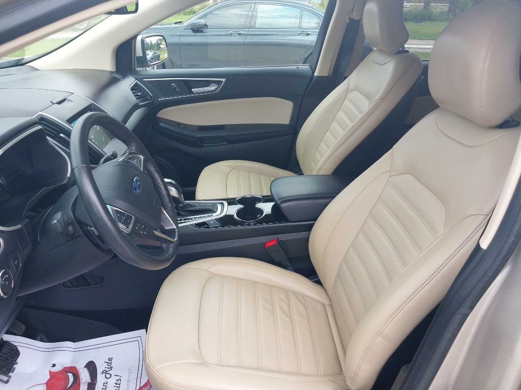 2018 Ford Edge Image 13