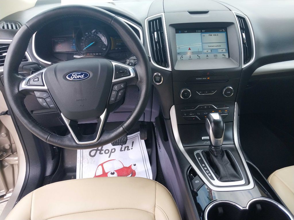 2018 Ford Edge Image 16