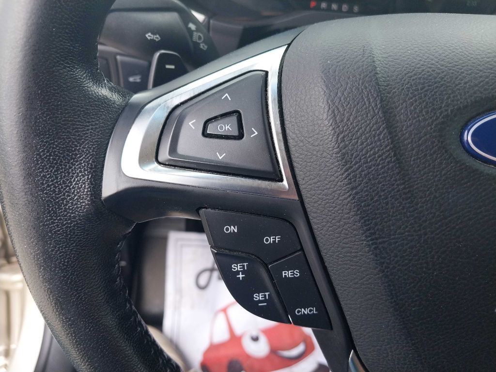 2018 Ford Edge Image 17