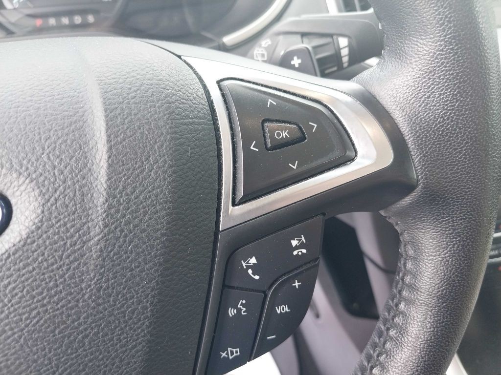 2018 Ford Edge Image 18