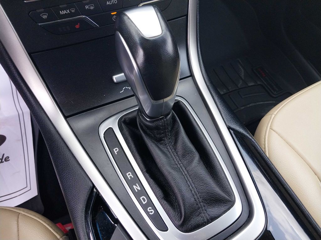 2018 Ford Edge Image 24