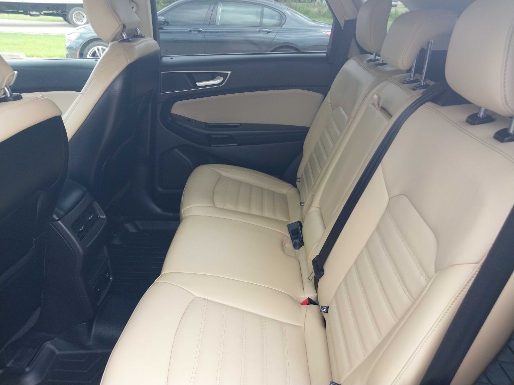 2018 Ford Edge Image 26