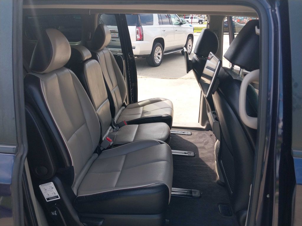 2021 Kia Sedona Image 32
