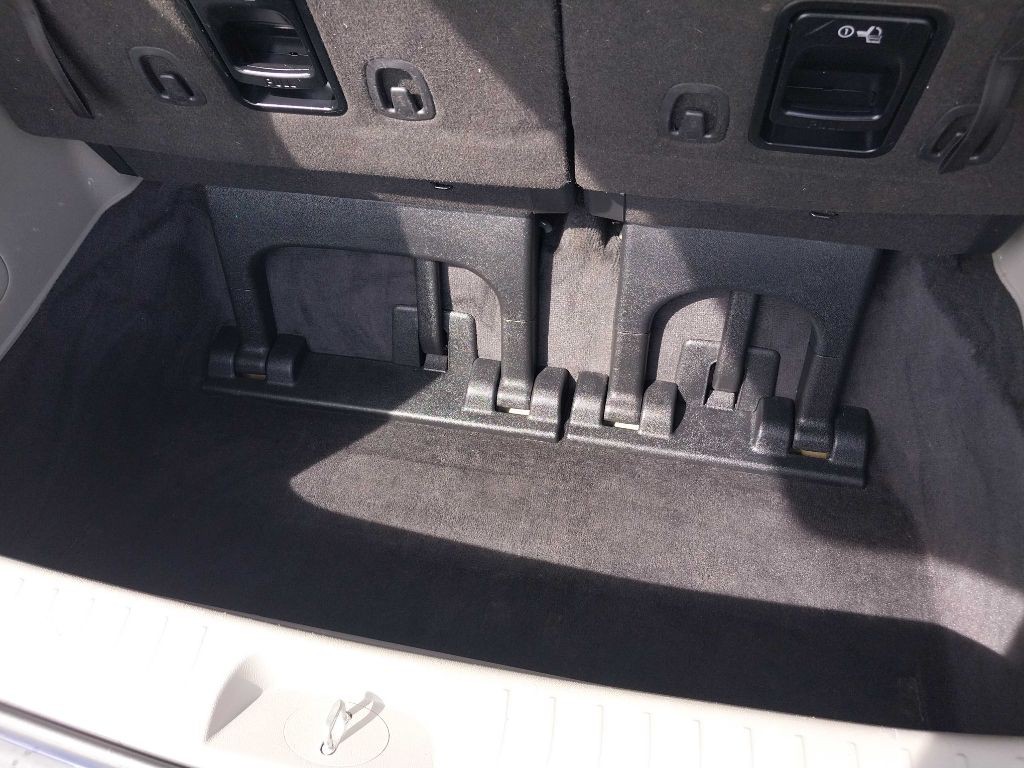 2021 Kia Sedona Image 34