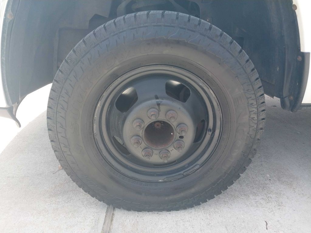 2012 Dodge Ram 3500 Image 9