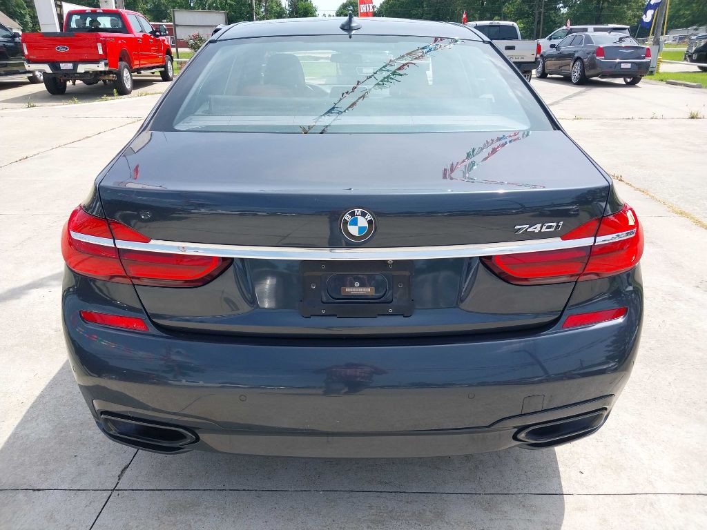 2017 BMW 7 Series Image 5