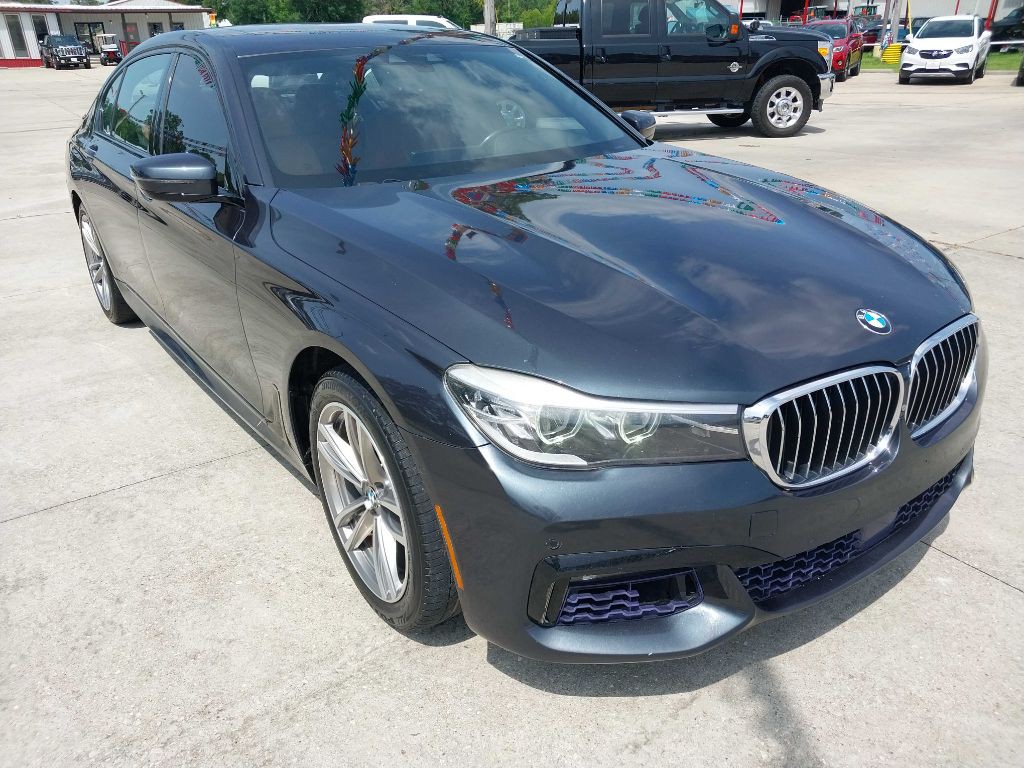 2017 BMW 7 Series Image 8