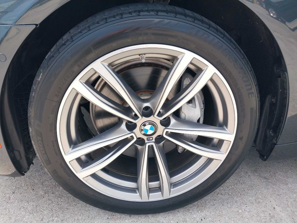 2017 BMW 7 Series Image 10