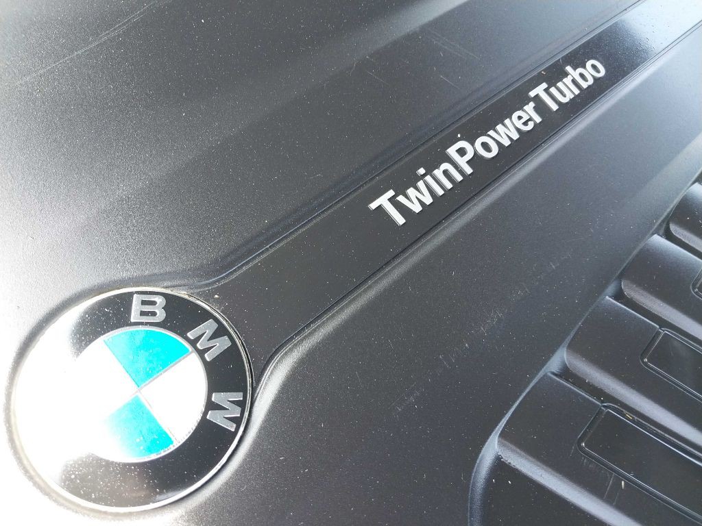 2017 BMW 7 Series Image 32