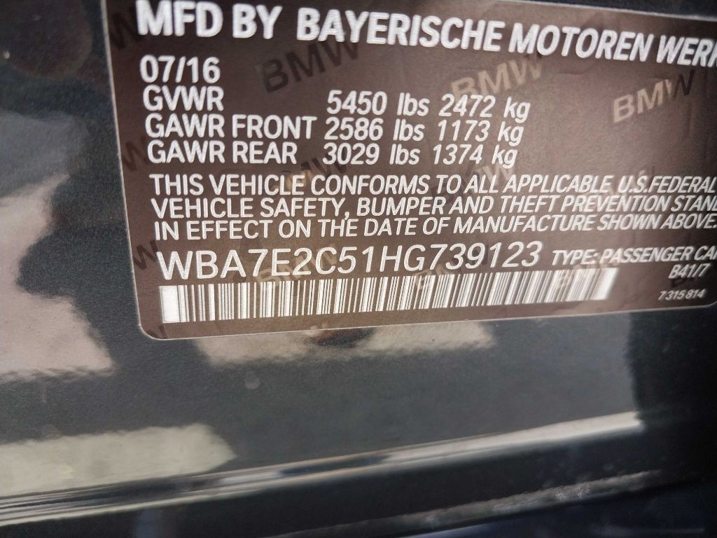2017 BMW 7 Series Image 33
