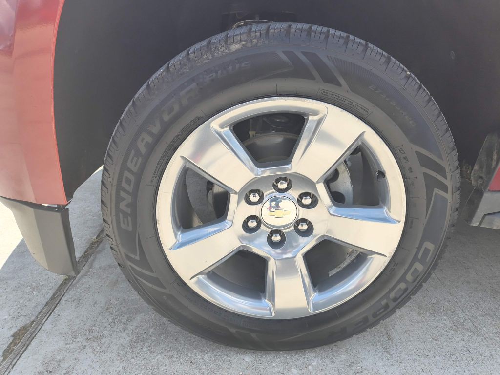 2018 Chevrolet Suburban Image 9