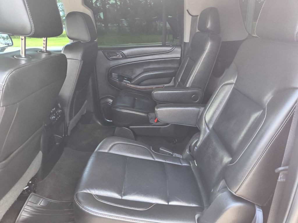 2018 Chevrolet Suburban Image 25