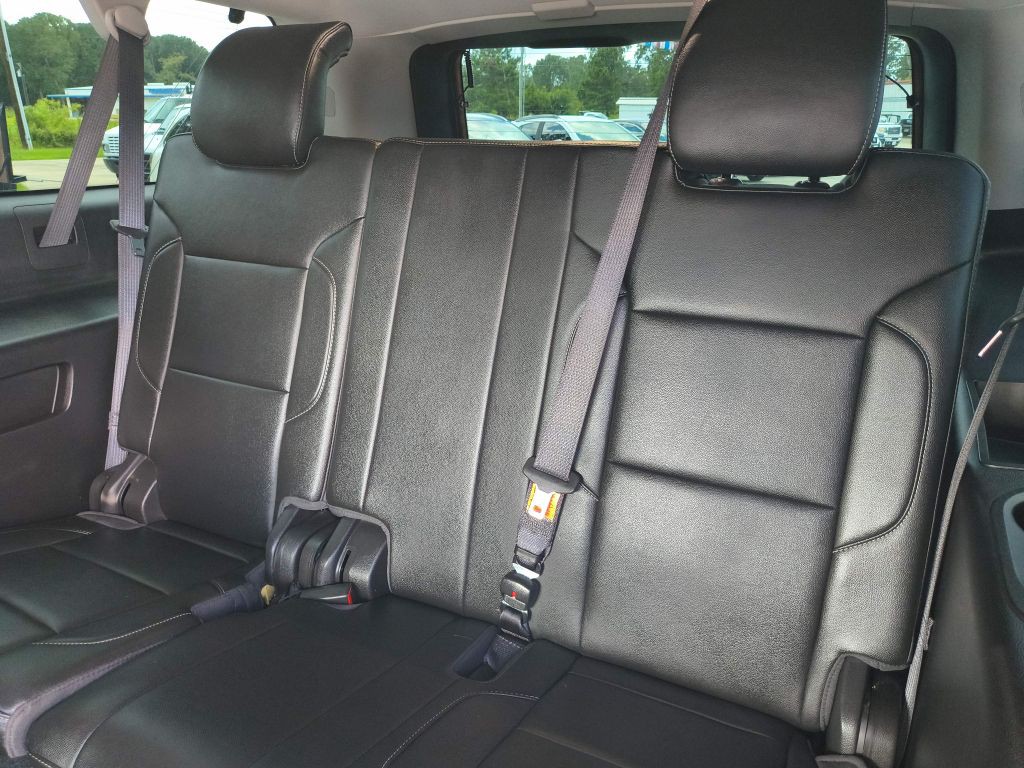 2018 Chevrolet Suburban Image 29