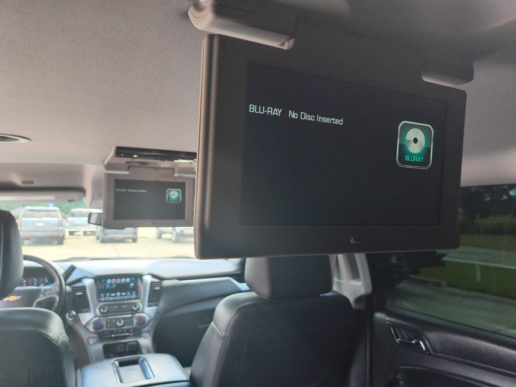 2018 Chevrolet Suburban Image 30