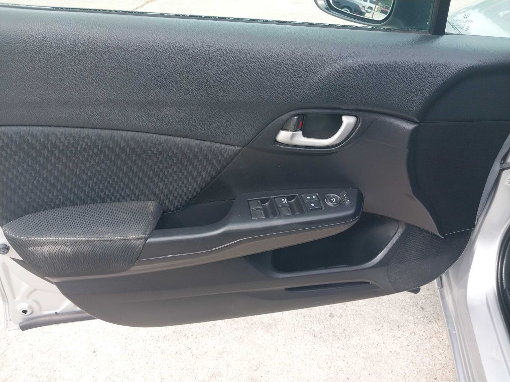 2015 Honda Civic Image 10