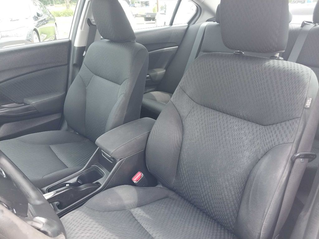 2015 Honda Civic Image 12
