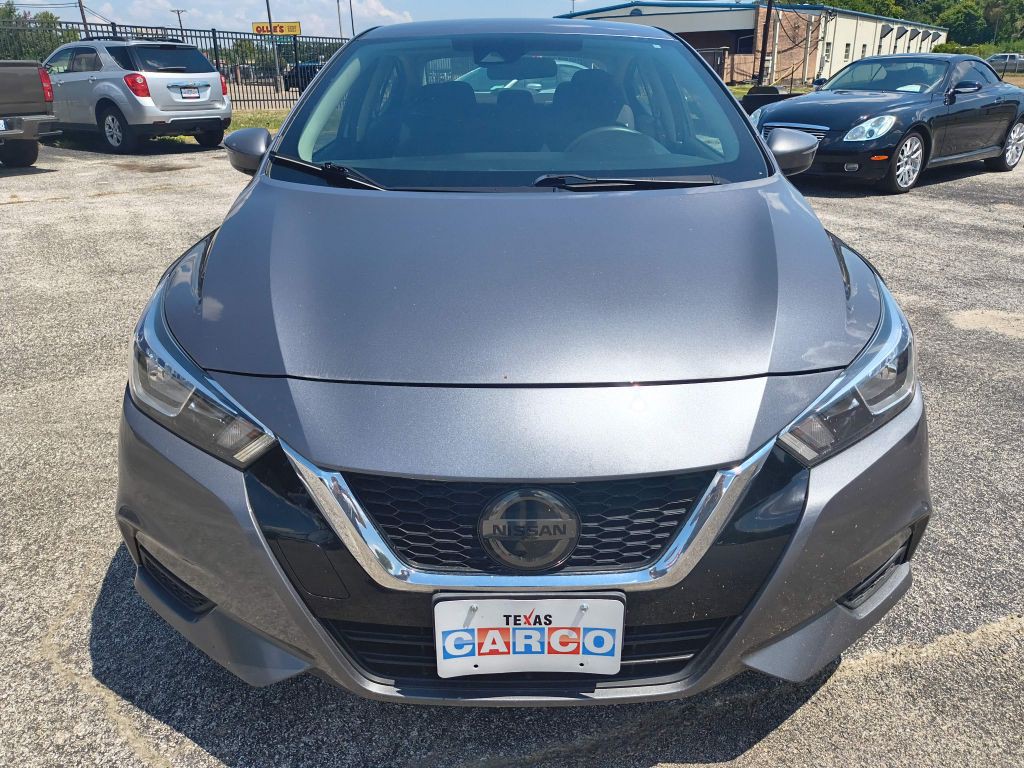 2021 Nissan Versa Image 8