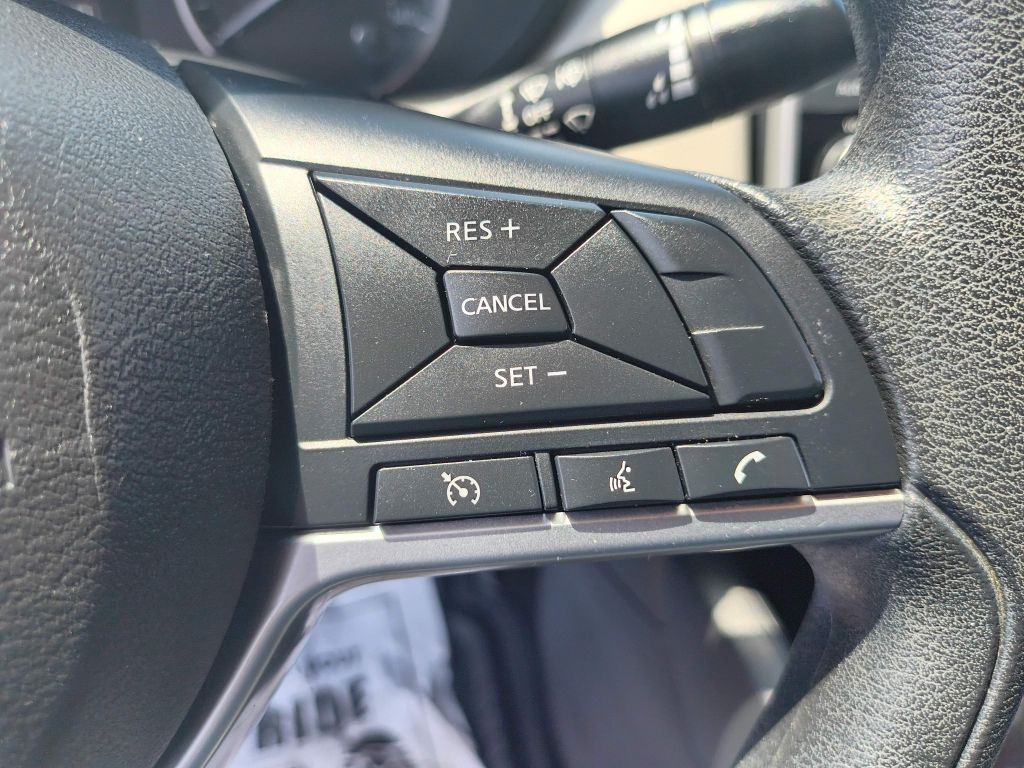 2021 Nissan Versa Image 16