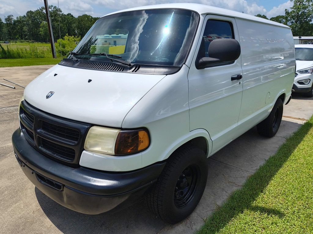 2001 Dodge Ram Van Image 1