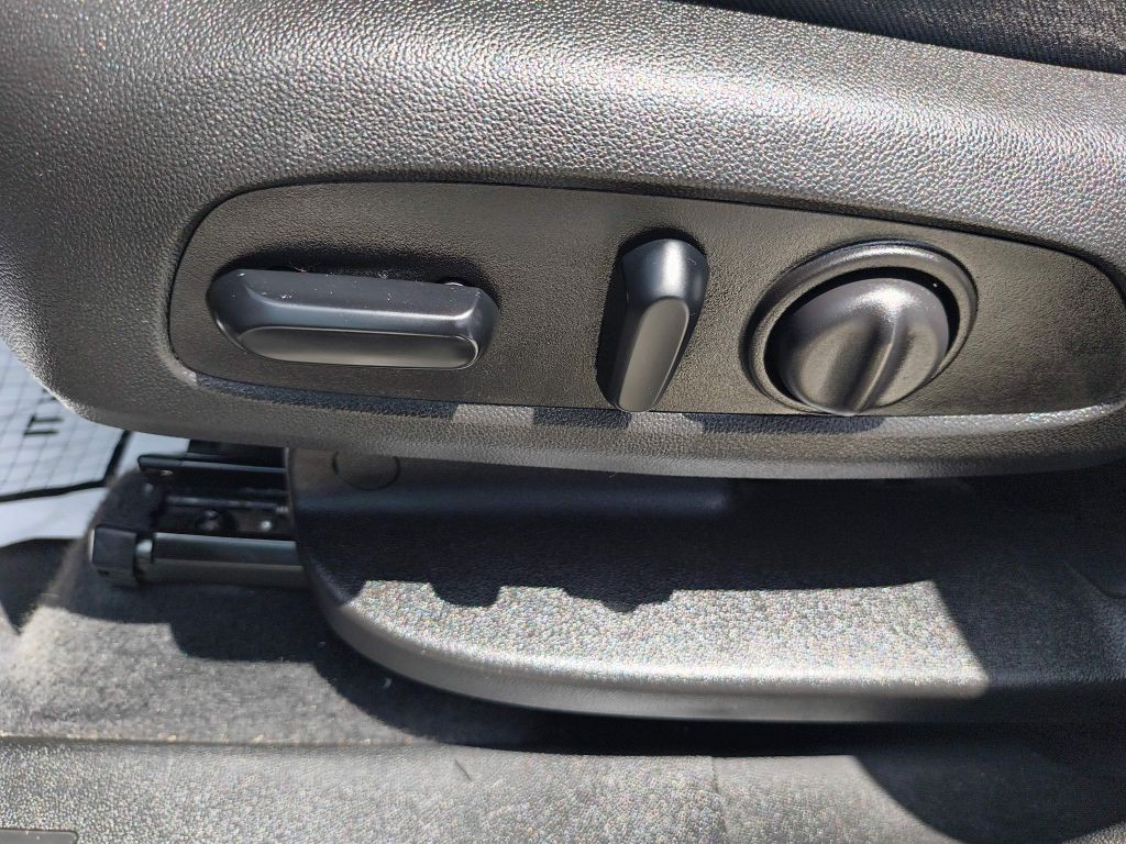 2019 Chevrolet Equinox Image 13
