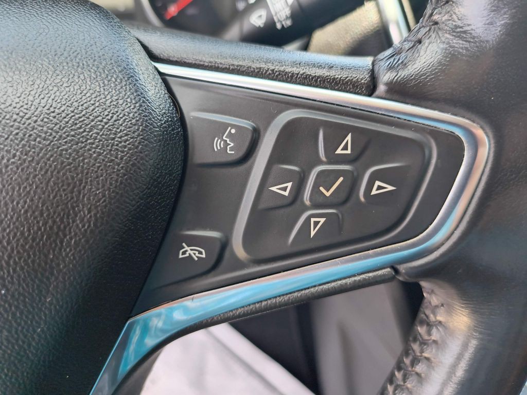 2019 Chevrolet Equinox Image 17