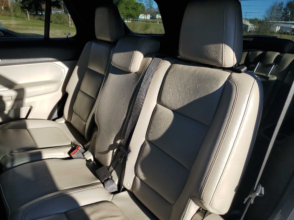 2015 Ford Explorer Image 15