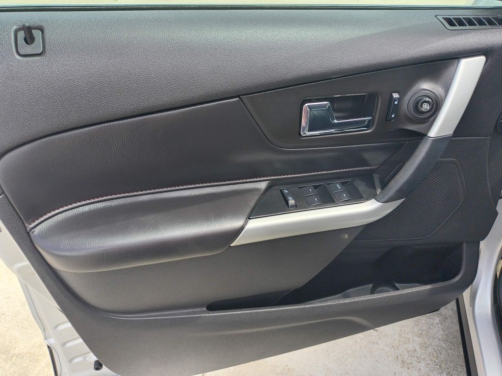 2014 Ford Edge Image 11