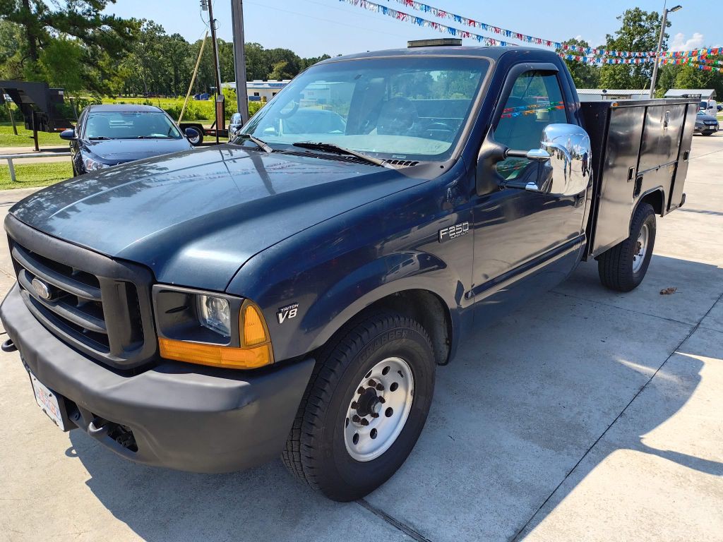 1999 Ford F-250 Image 2