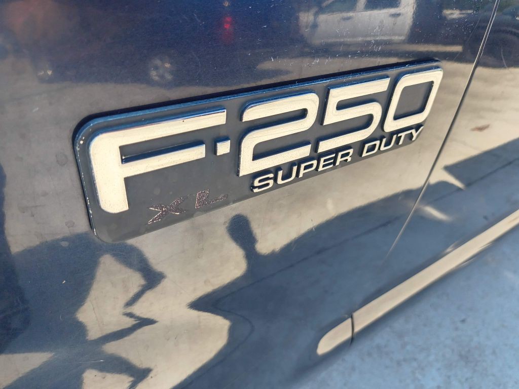1999 Ford F-250 Image 11