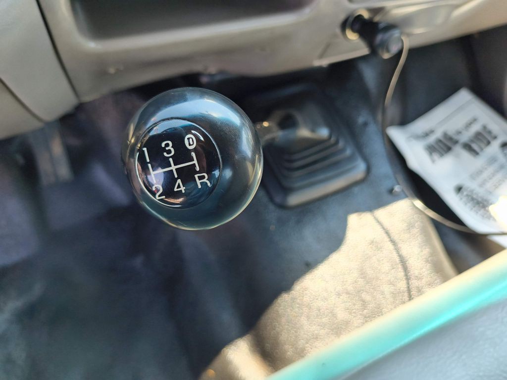 1999 Ford F-250 Image 20