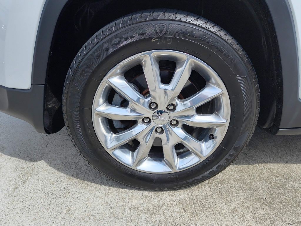 2015 Jeep Cherokee Image 10