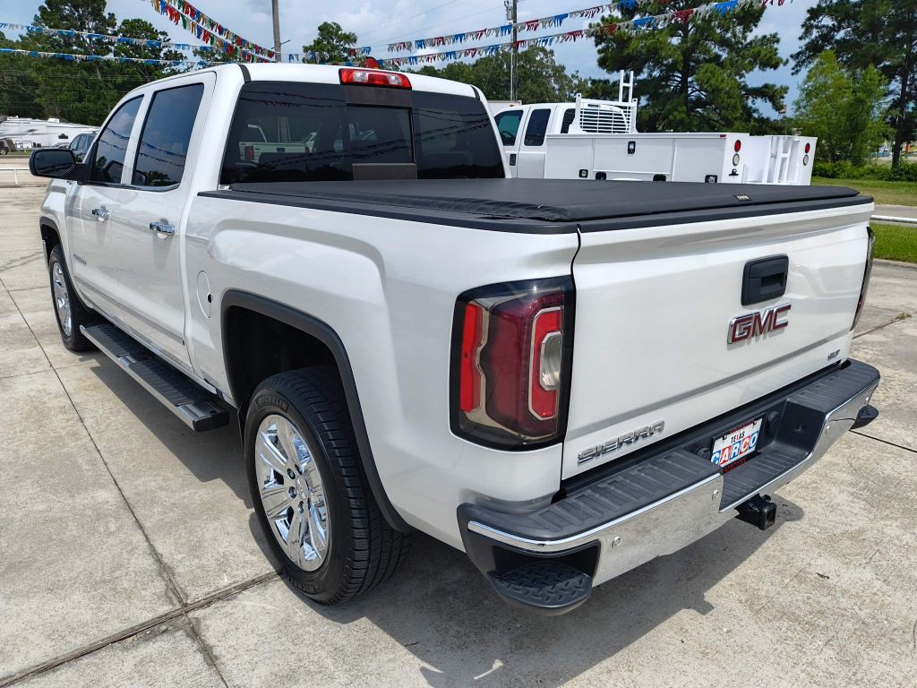 2018 GMC Sierra Image 3