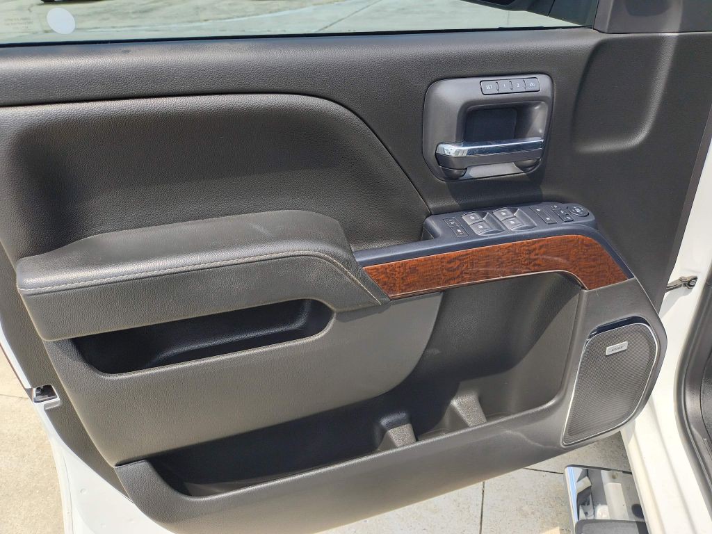 2018 GMC Sierra Image 12