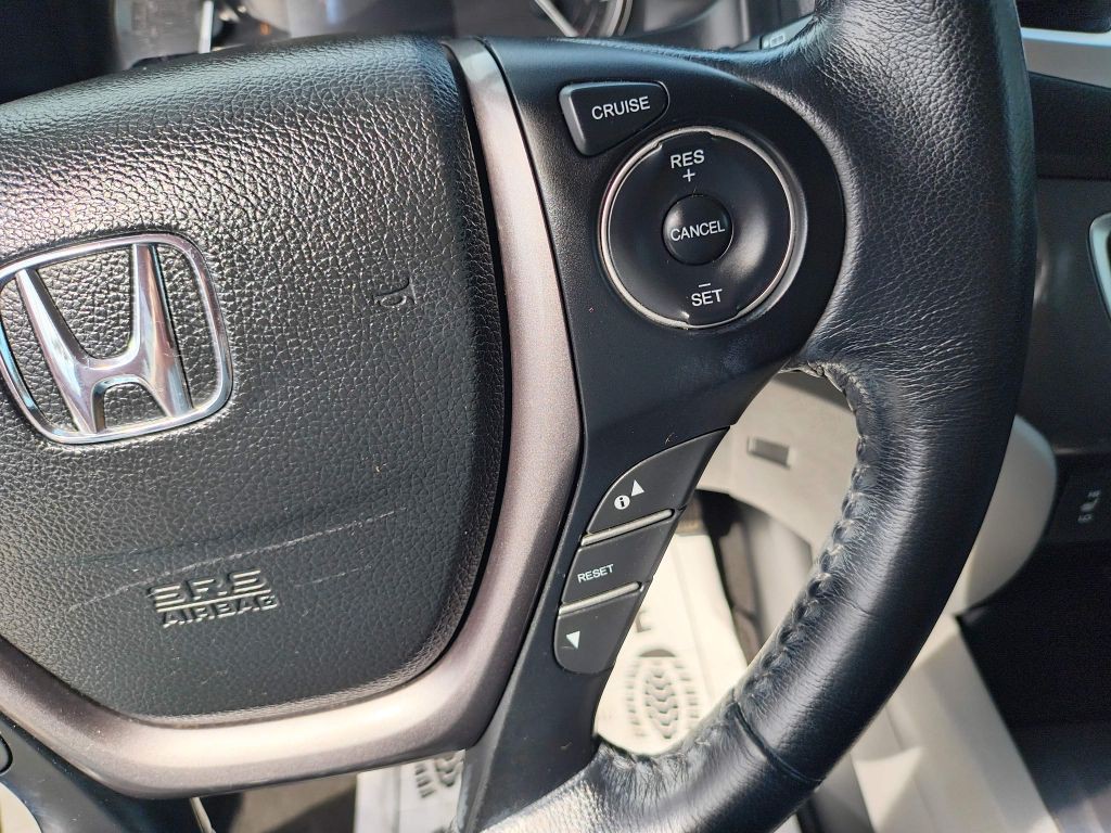 2016 Honda Pilot Image 16