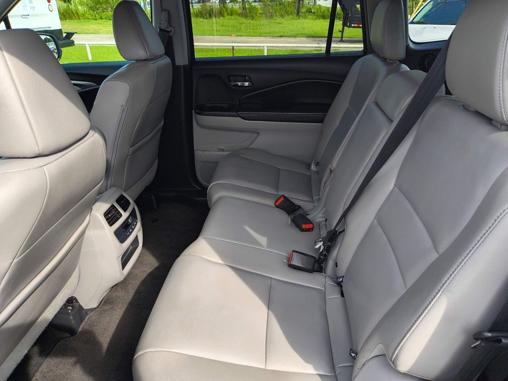 2016 Honda Pilot Image 24