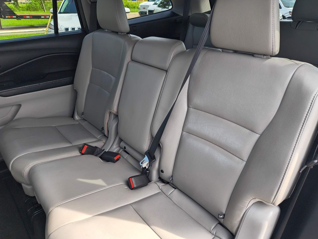 2016 Honda Pilot Image 26