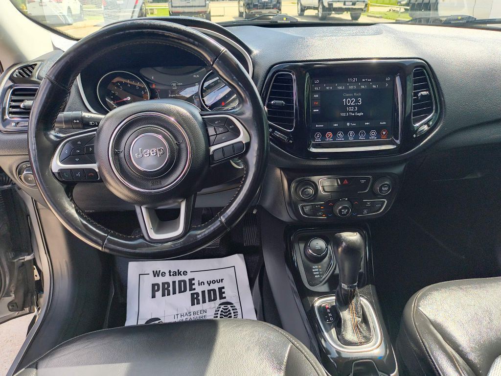 2019 Jeep Compass Image 16