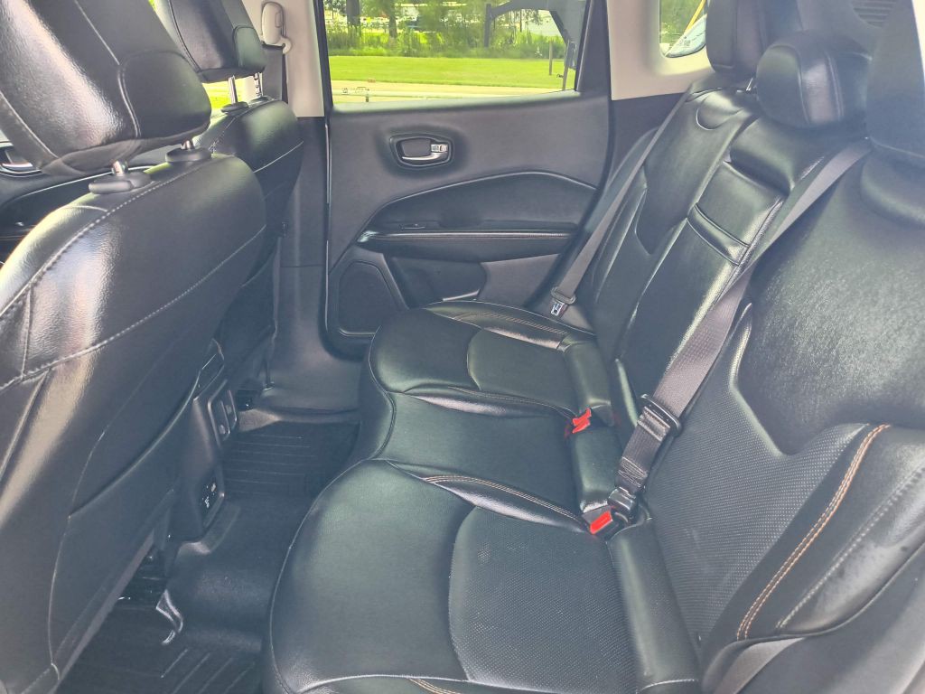 2019 Jeep Compass Image 25