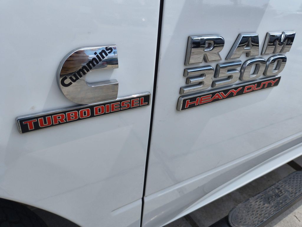 2018 RAM 3500 Image 11