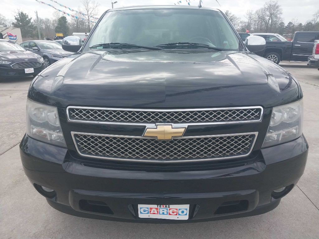 2011 Chevrolet Suburban Image 7
