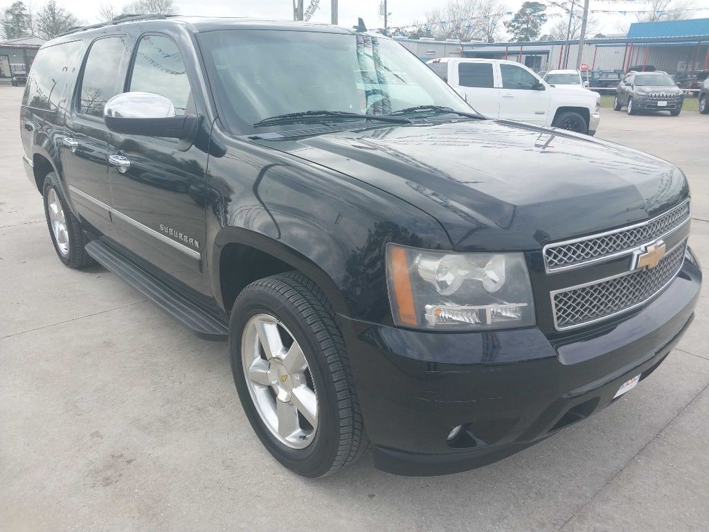 2011 Chevrolet Suburban Image 8