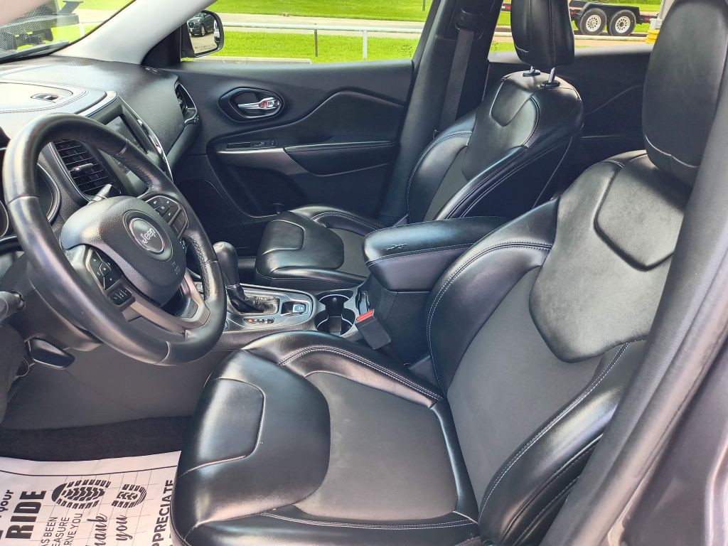 2019 Jeep Cherokee Image 11