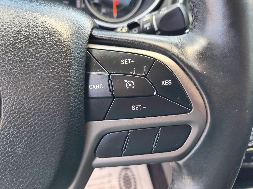 2019 Jeep Cherokee Image 16