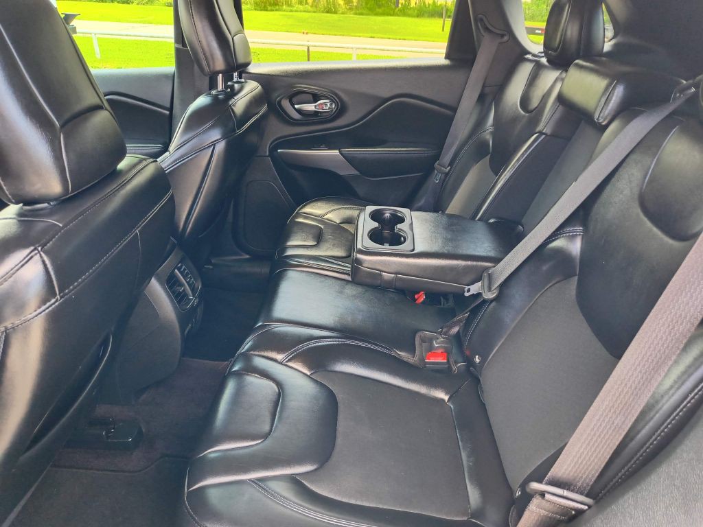 2019 Jeep Cherokee Image 21