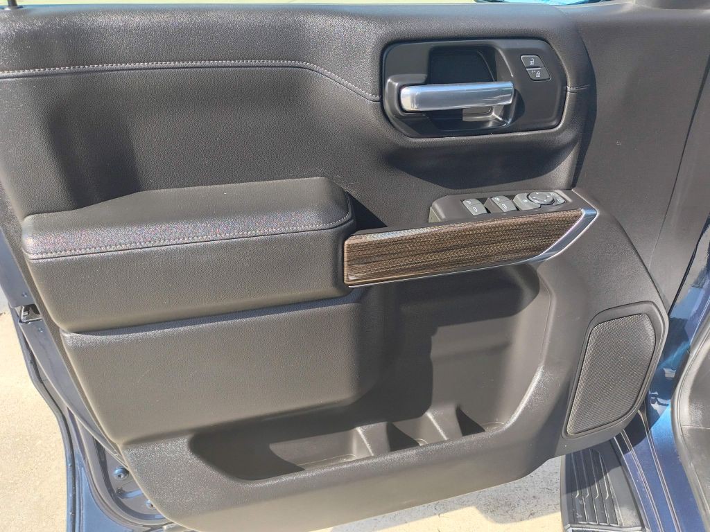 2019 Chevrolet Silverado 1500 Image 12