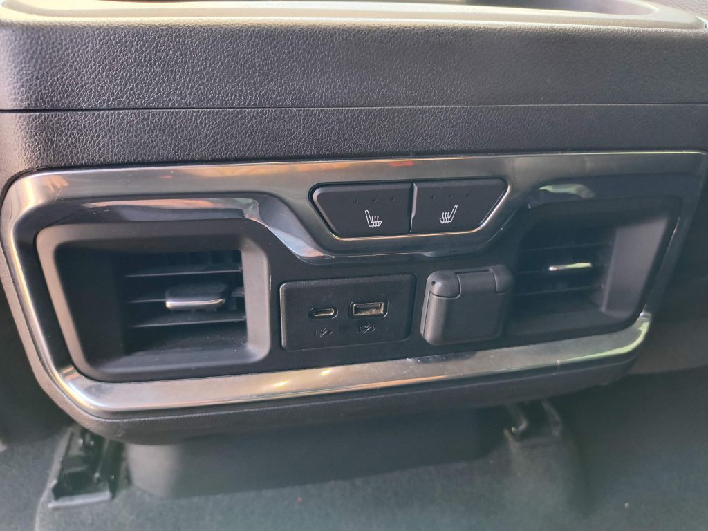 2020 GMC Sierra Image 32