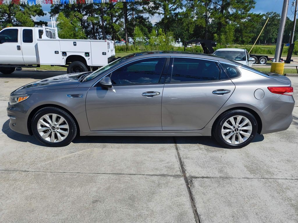 2018 Kia Optima Image 2
