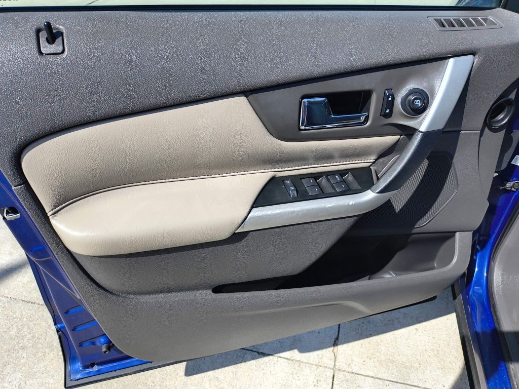 2013 Ford Edge Image 10