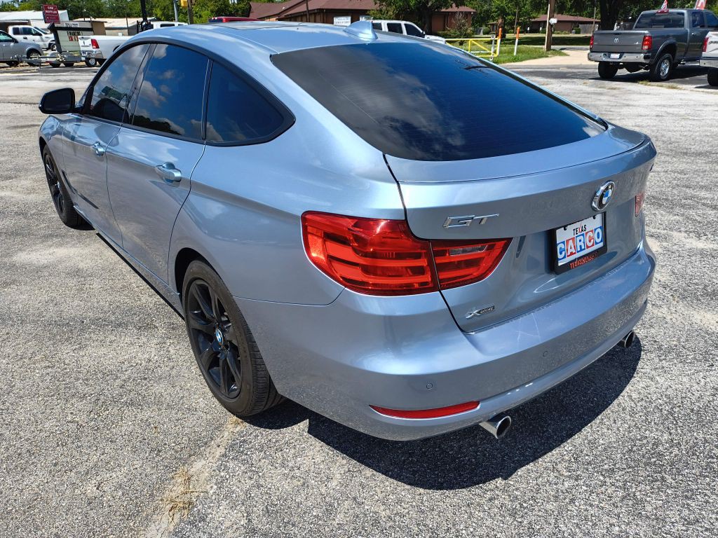 2015 BMW 3 Series Image 4